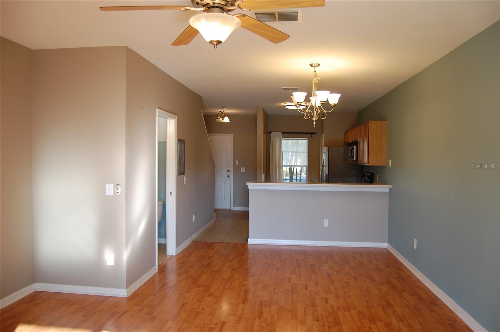 423 WILTON CIR, SANFORD, FL, 32773