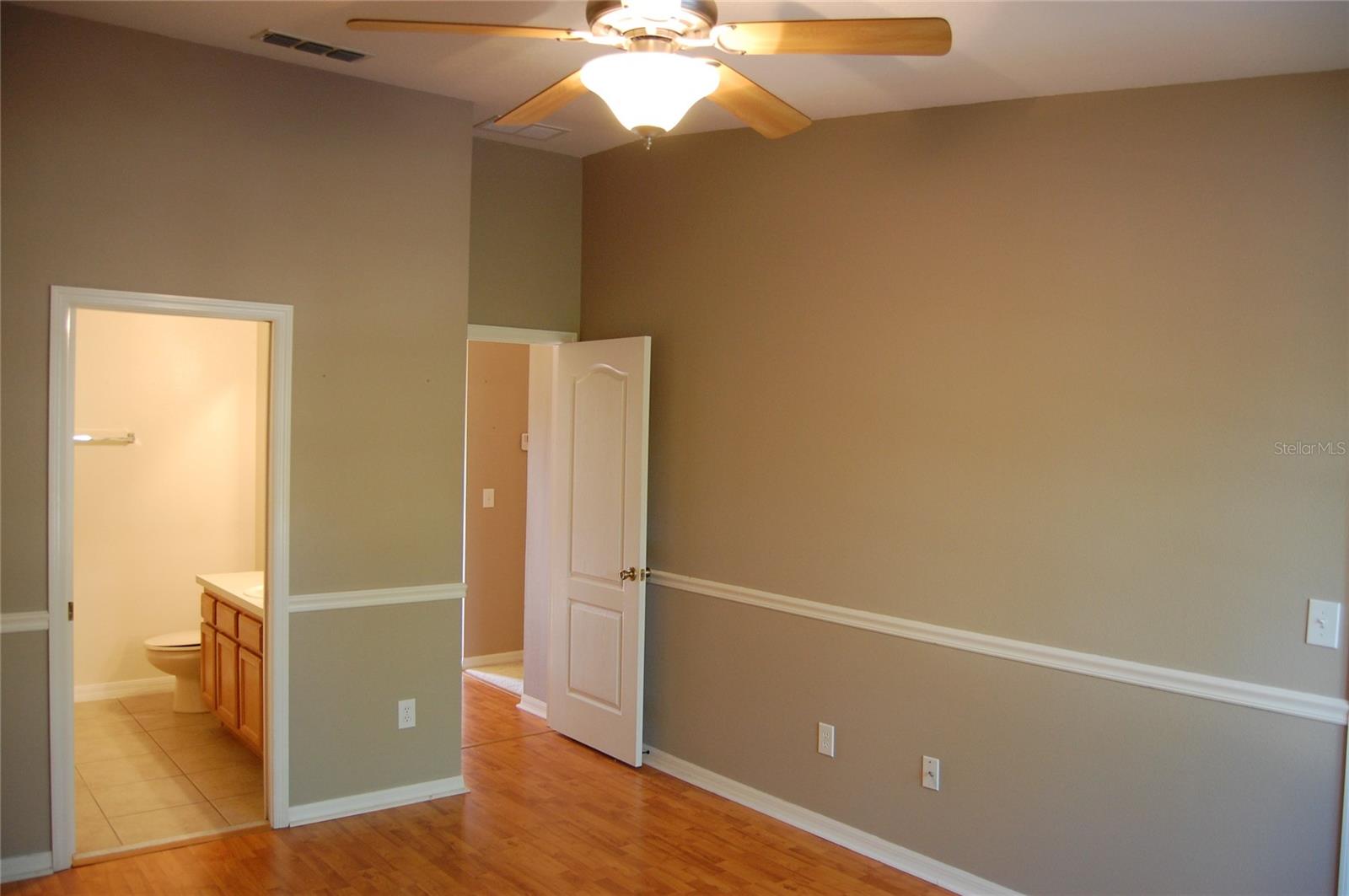 423 WILTON CIR, SANFORD, FL, 32773