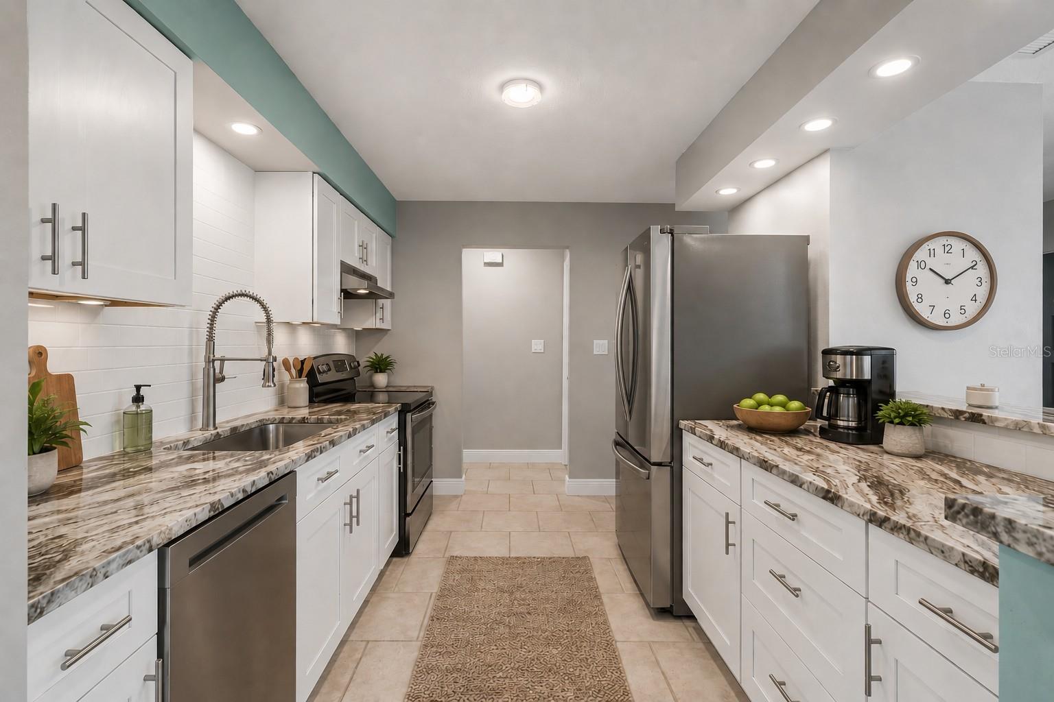 6116 7TH AVENUE DR W, BRADENTON, FL, 34209