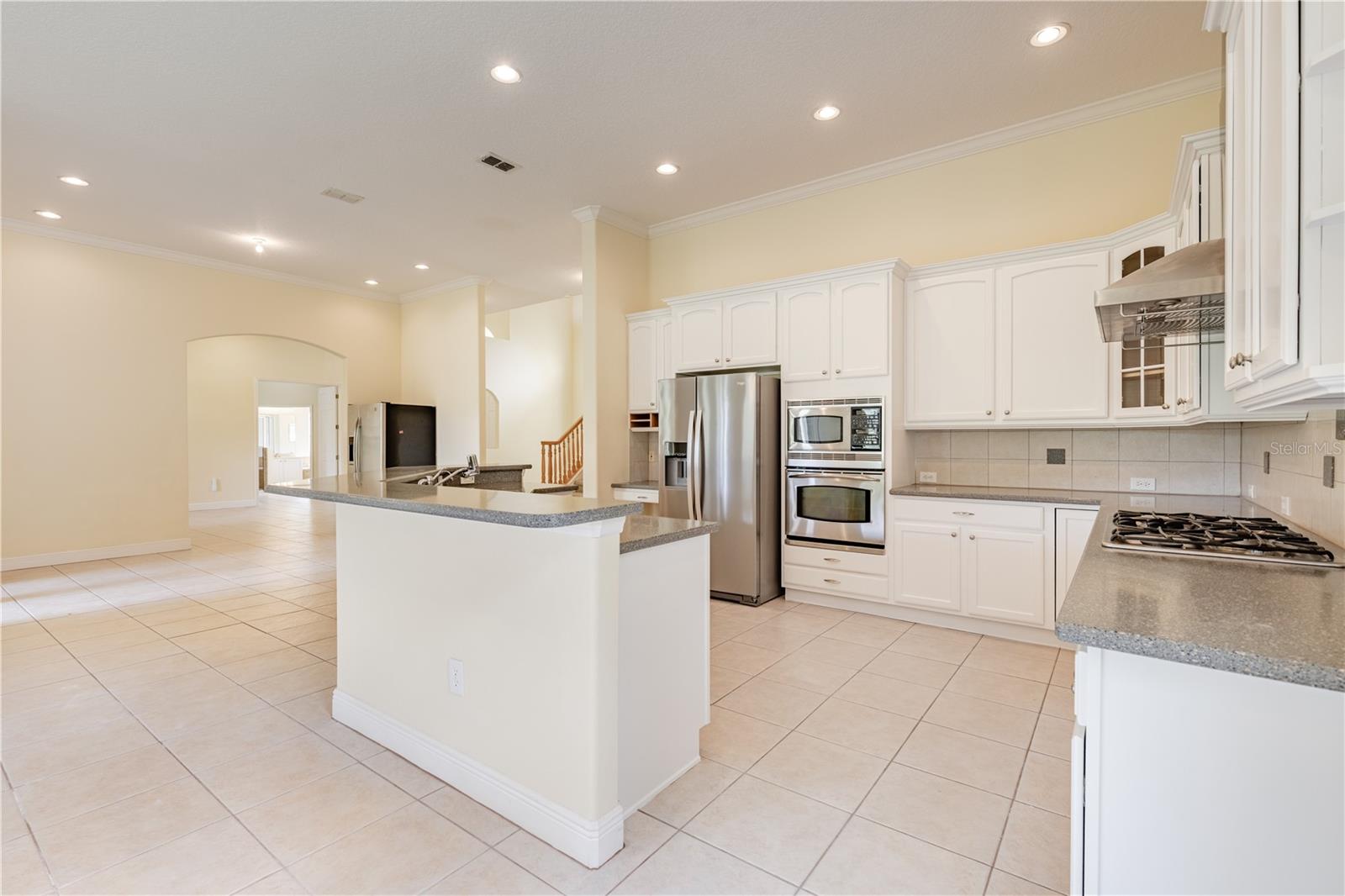 2718 KNIGHTSBRIDGE RD, CLERMONT, FL, 34711