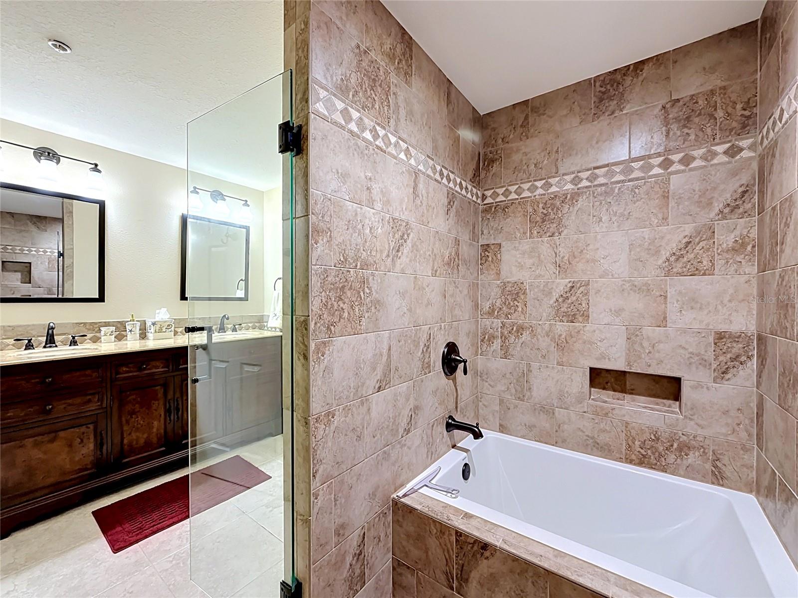 5308 BAY CLUB CIR #5308, TAMPA, FL, 33607