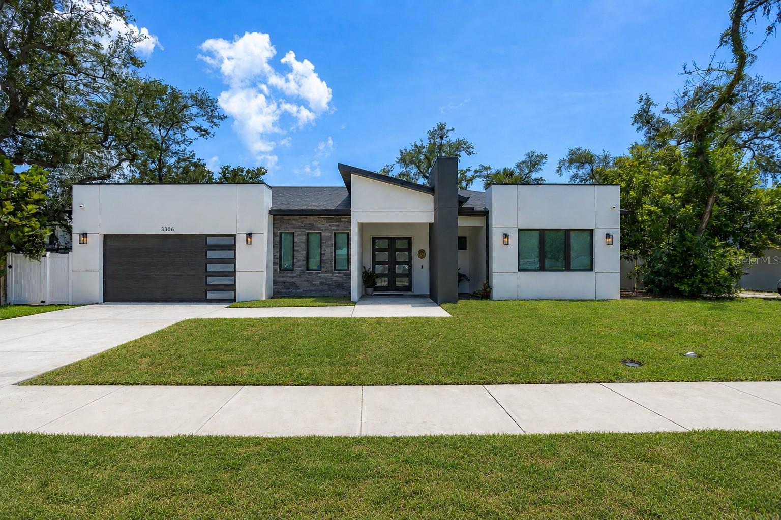 3306 W VAN BUREN DR, TAMPA, FL, 33611