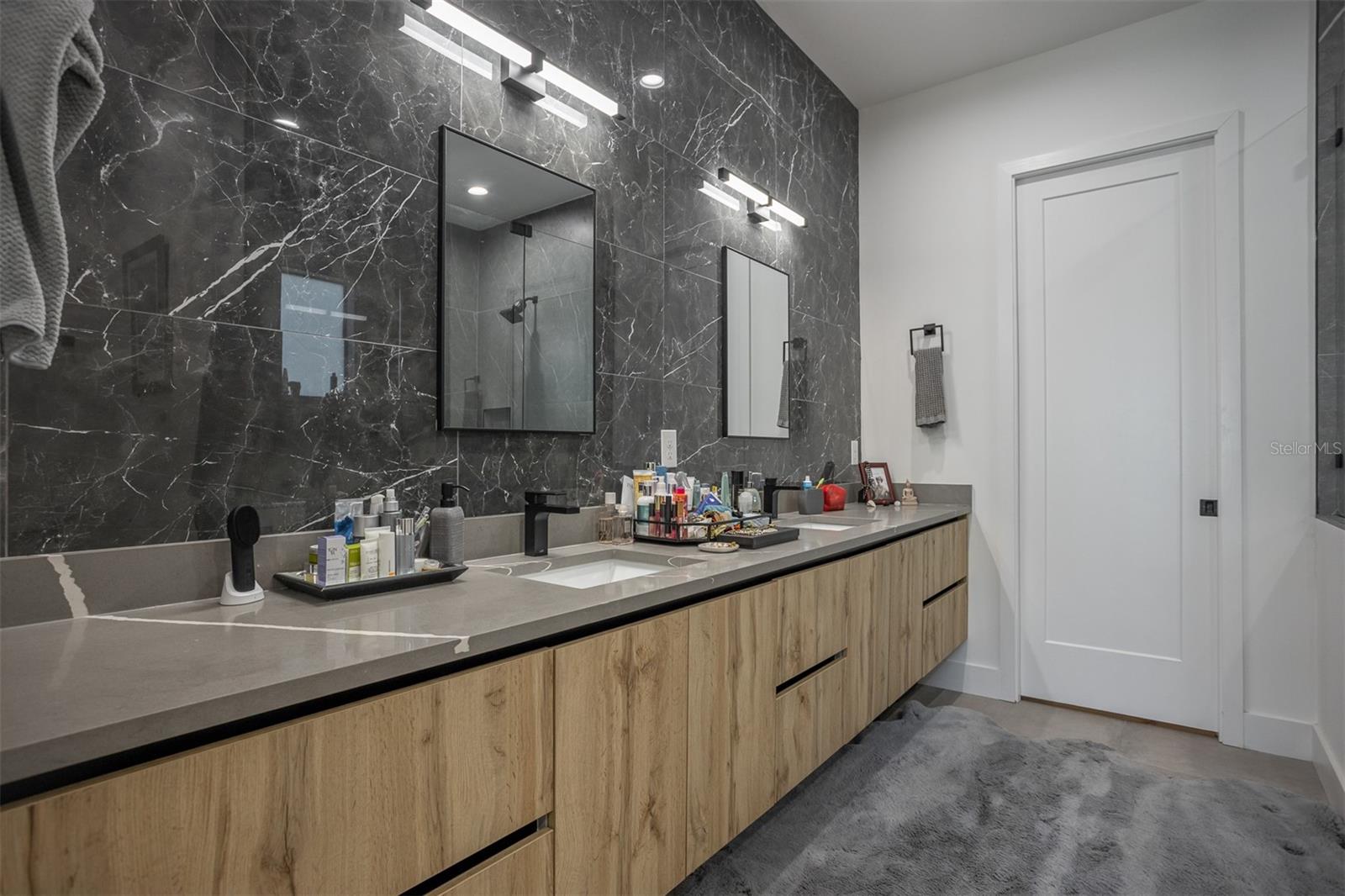3306 W VAN BUREN DR, TAMPA, FL, 33611