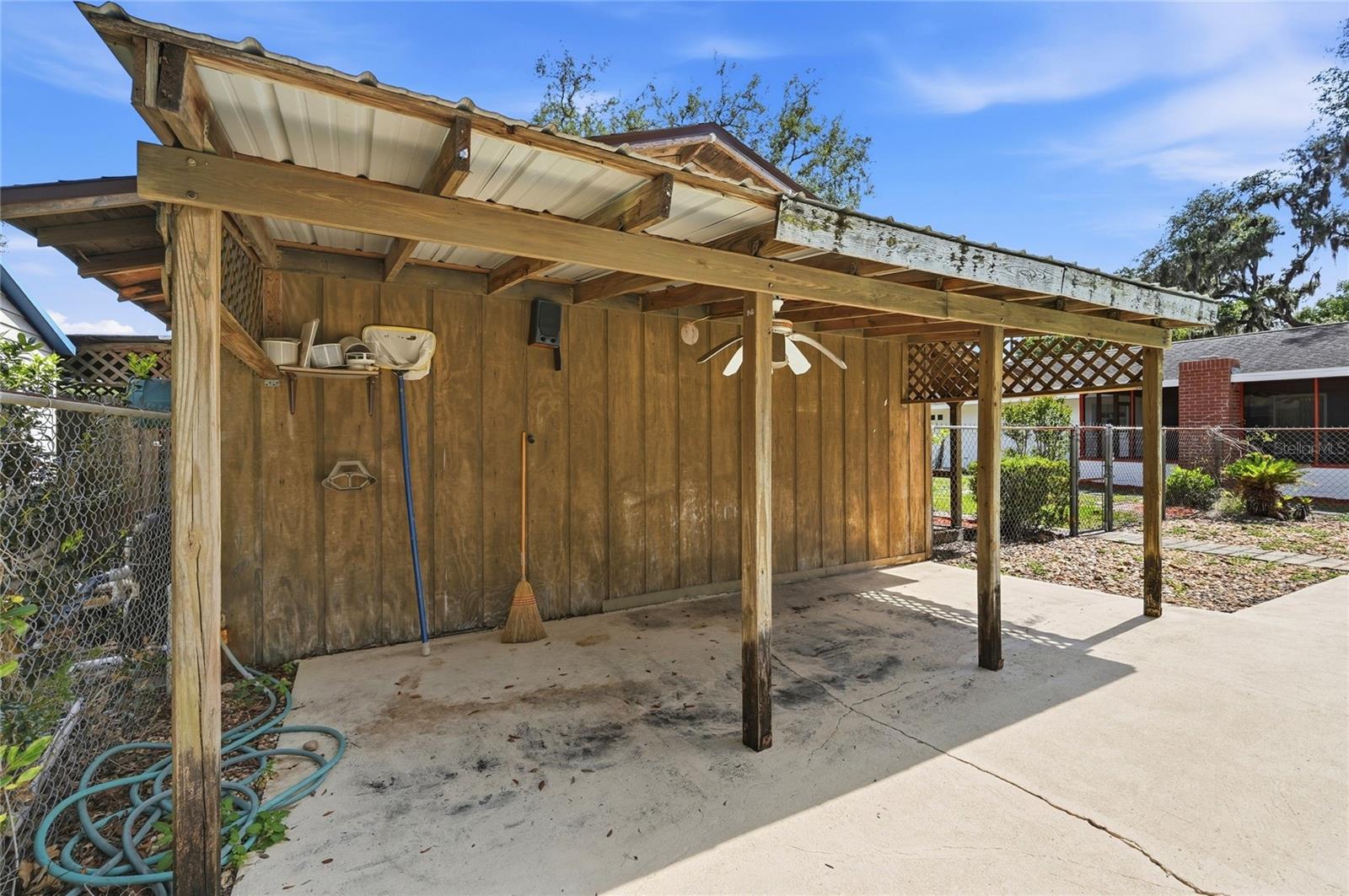 1006 ROBINSON RD, PLANT CITY, FL, 33563