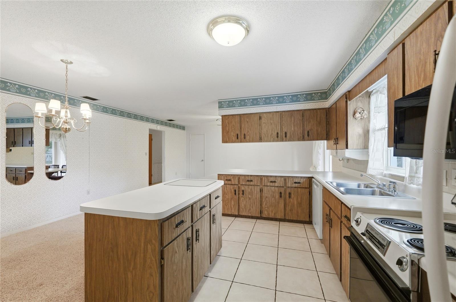 1006 ROBINSON RD, PLANT CITY, FL, 33563