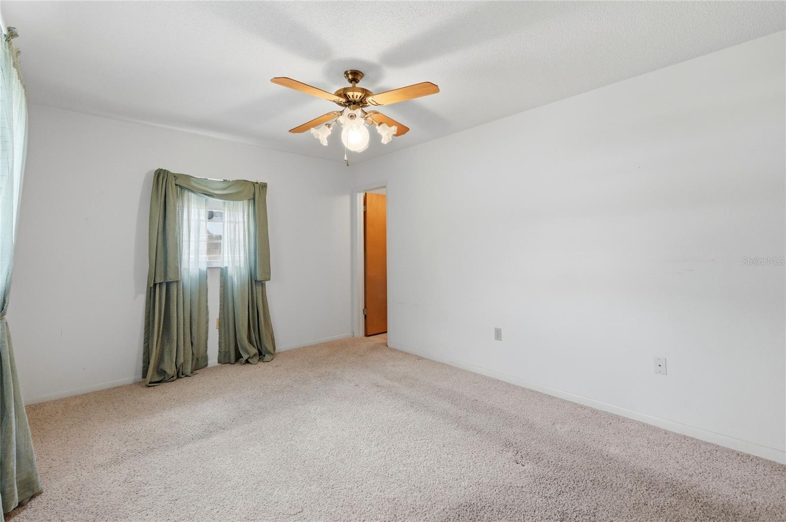 1006 ROBINSON RD, PLANT CITY, FL, 33563