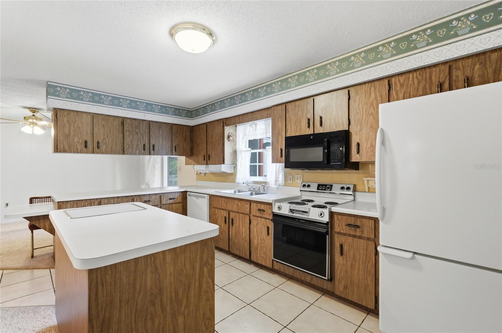 1006 ROBINSON RD, PLANT CITY, FL, 33563