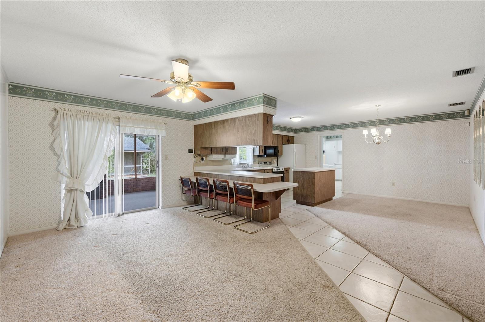 1006 ROBINSON RD, PLANT CITY, FL, 33563