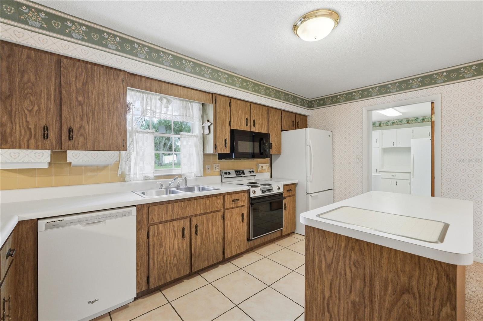 1006 ROBINSON RD, PLANT CITY, FL, 33563