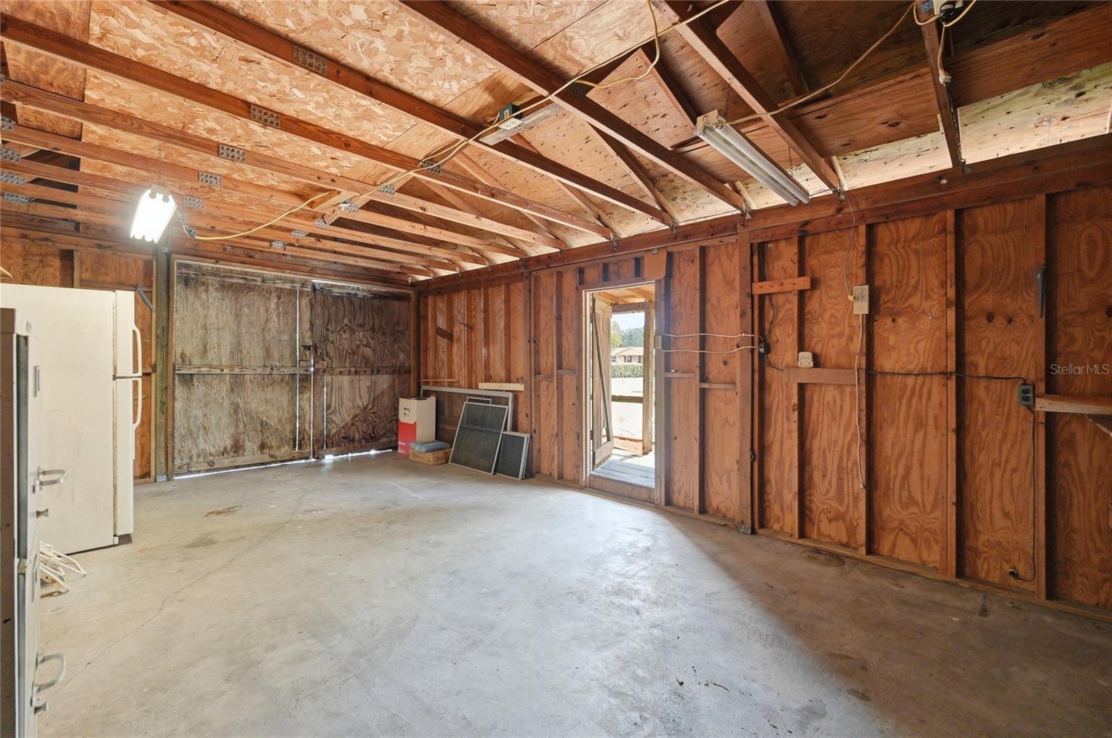 1006 ROBINSON RD, PLANT CITY, FL, 33563