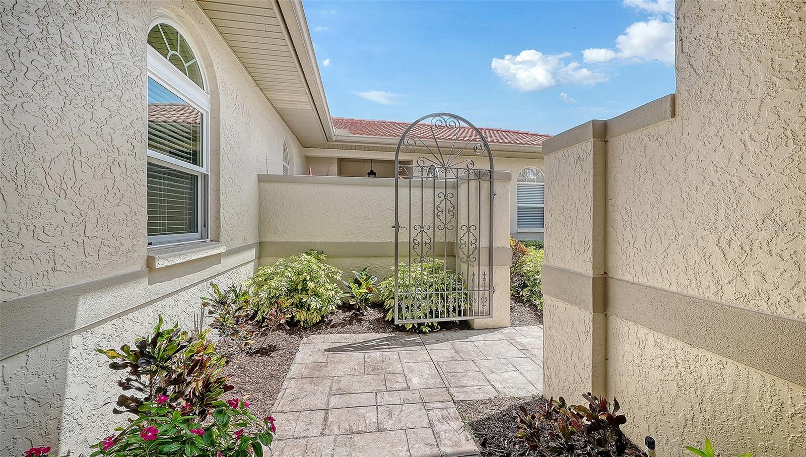 3374 W CHELMSFORD CT #9, SARASOTA, FL, 34235