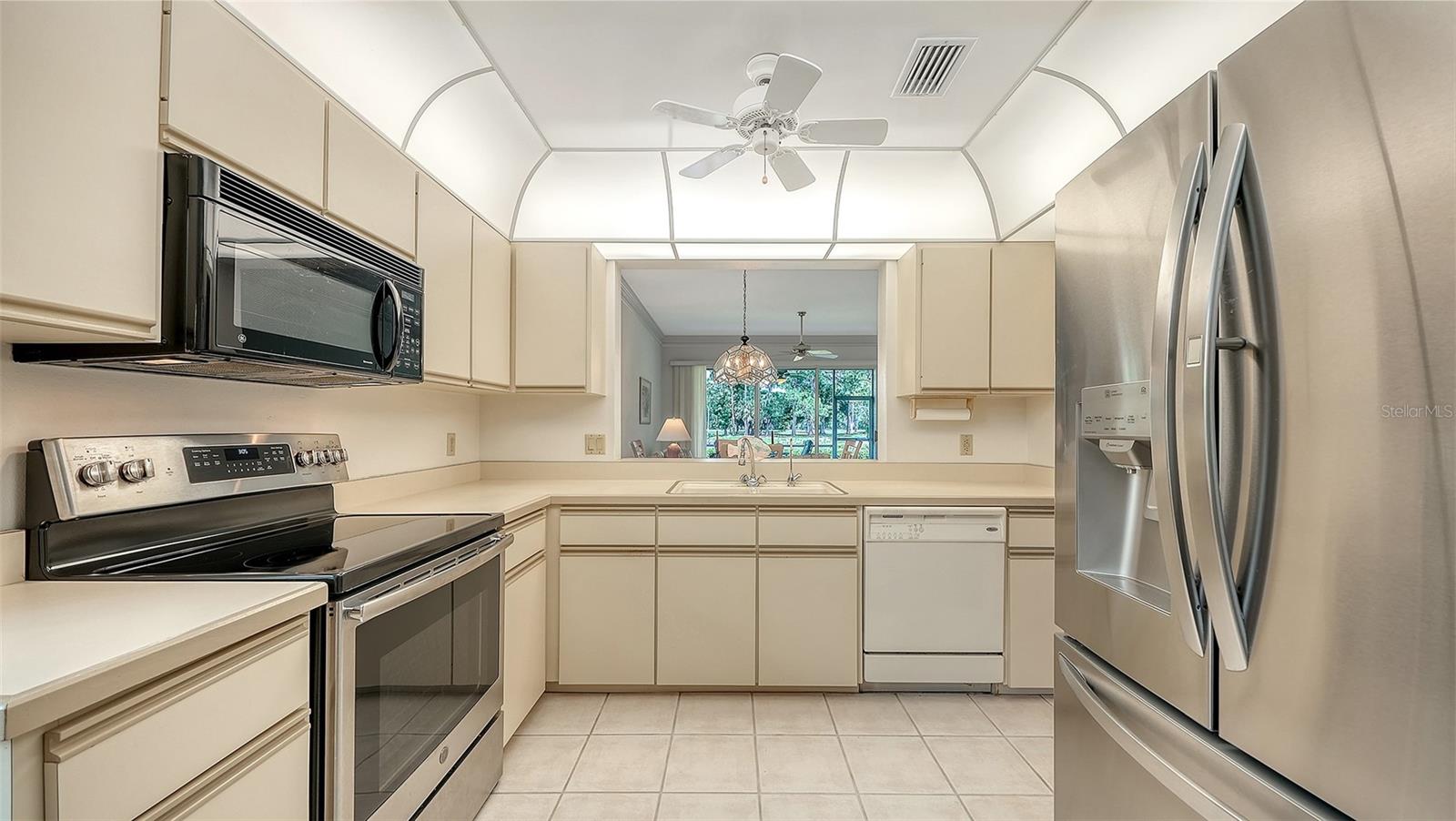 3374 W CHELMSFORD CT #9, SARASOTA, FL, 34235