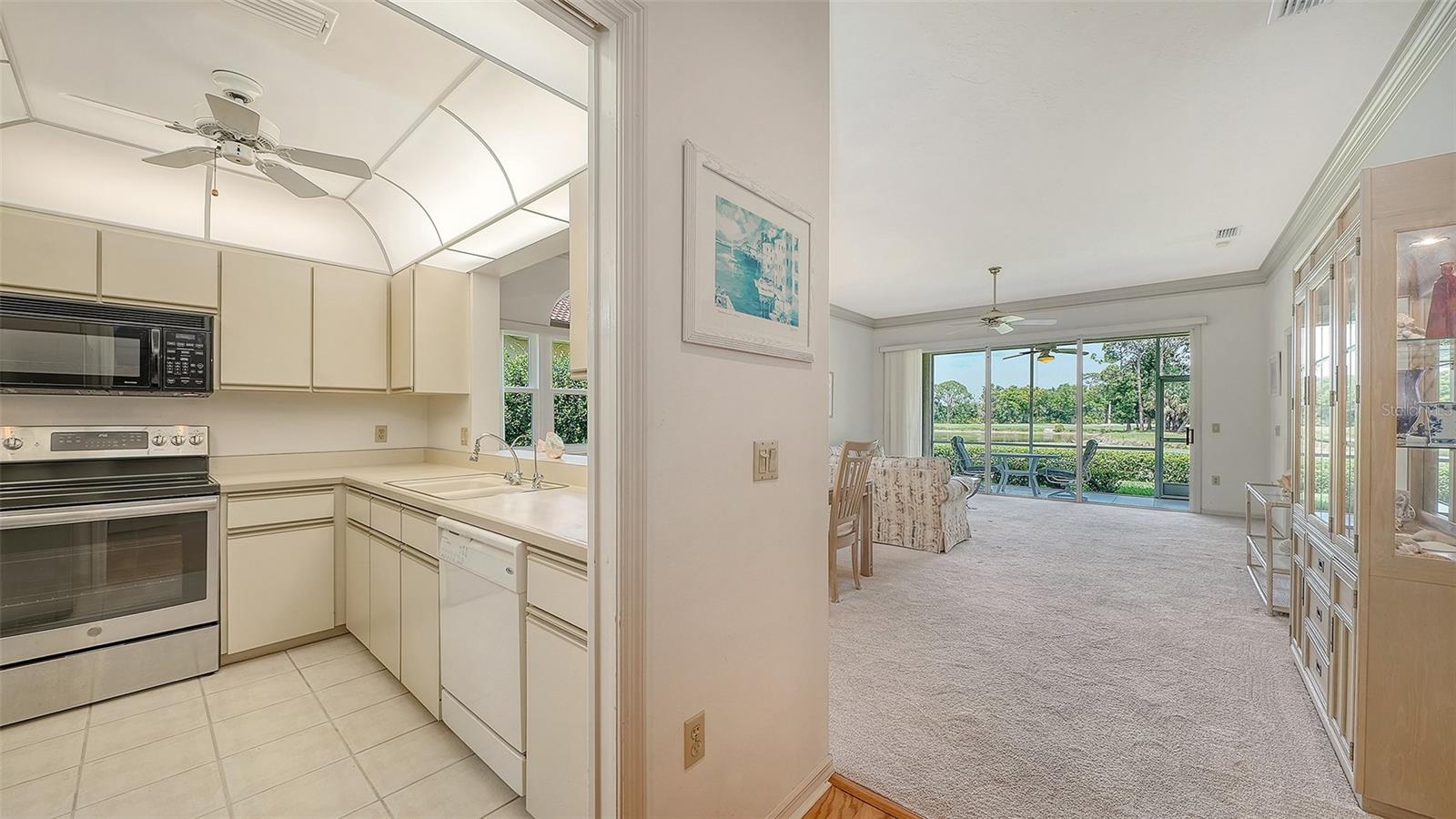 3374 W CHELMSFORD CT #9, SARASOTA, FL, 34235