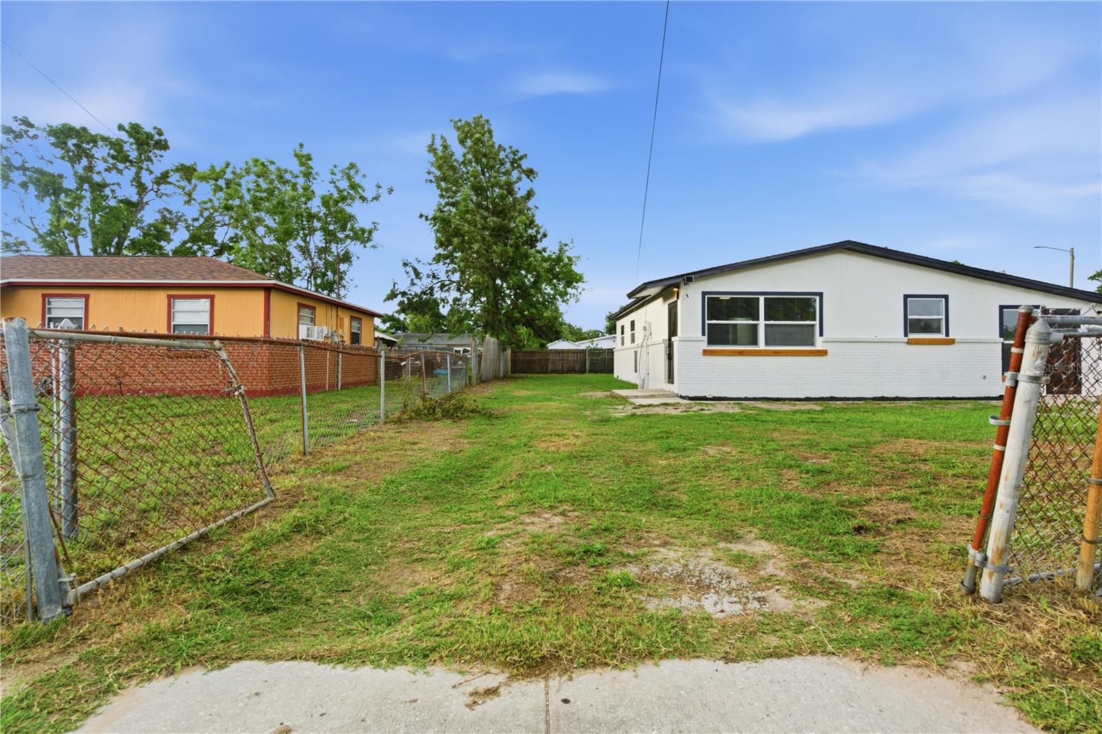 7924 DAHLIA AVE, TAMPA, FL, 33619