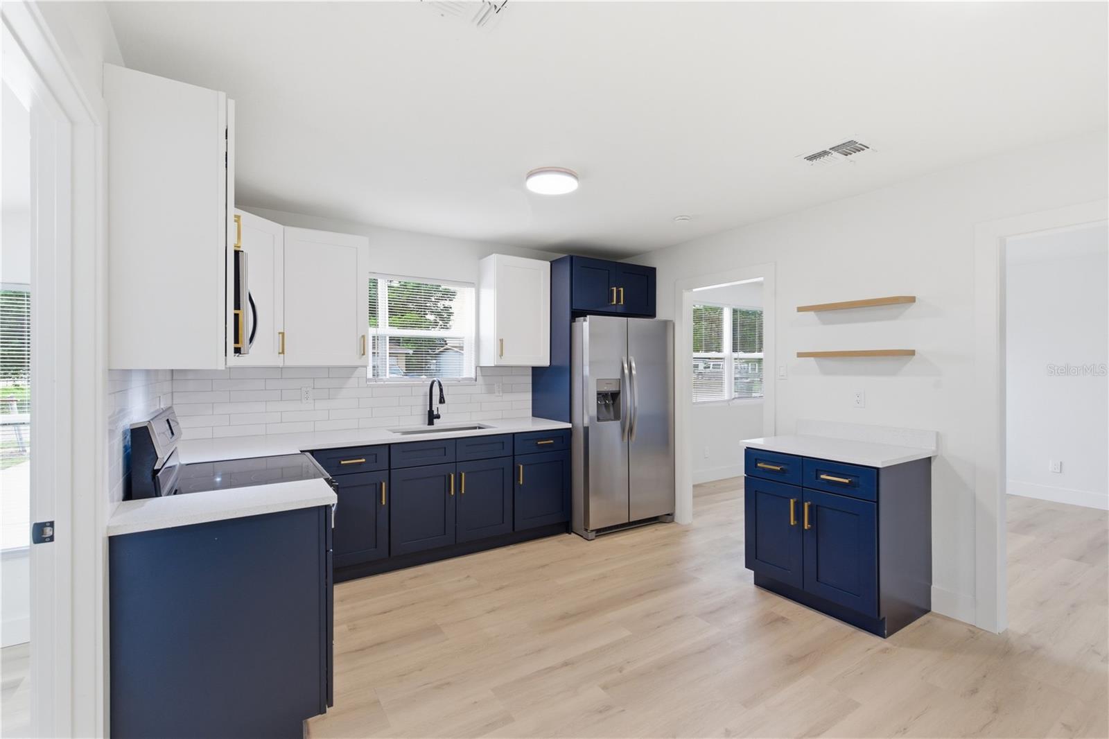 7924 DAHLIA AVE, TAMPA, FL, 33619