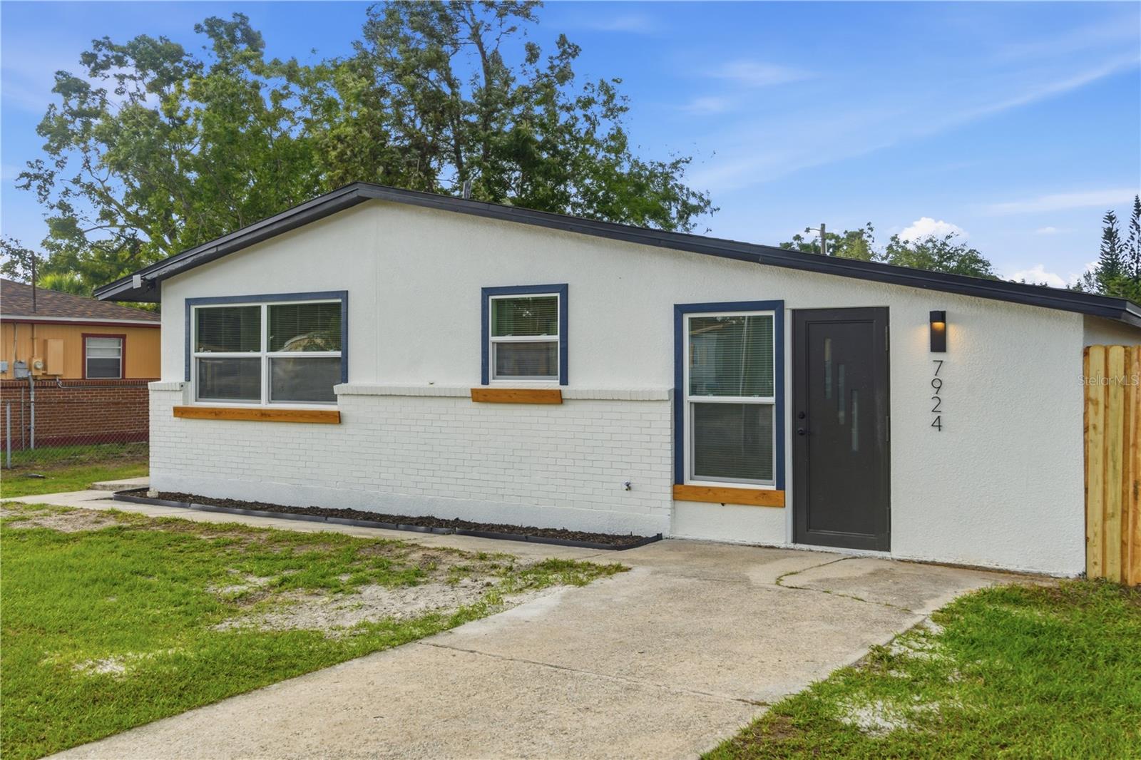 7924 DAHLIA AVE, TAMPA, FL, 33619