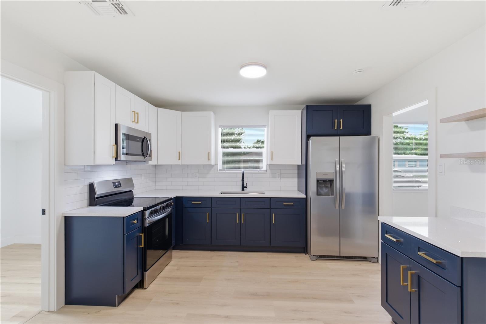 7924 DAHLIA AVE, TAMPA, FL, 33619