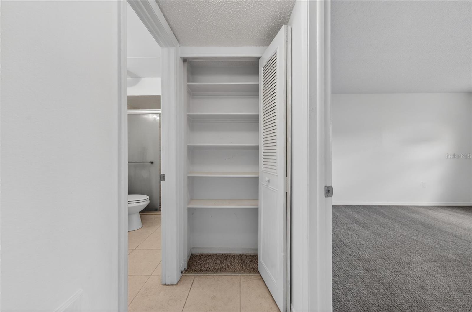 5800 HOLLYWOOD BLVD #112, SARASOTA, FL, 34231