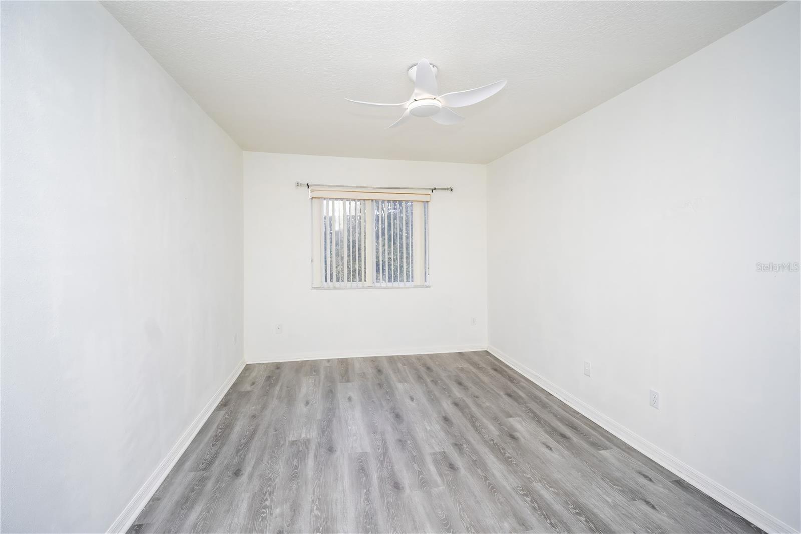 811 ORCHID DR, DAVENPORT, FL, 33897