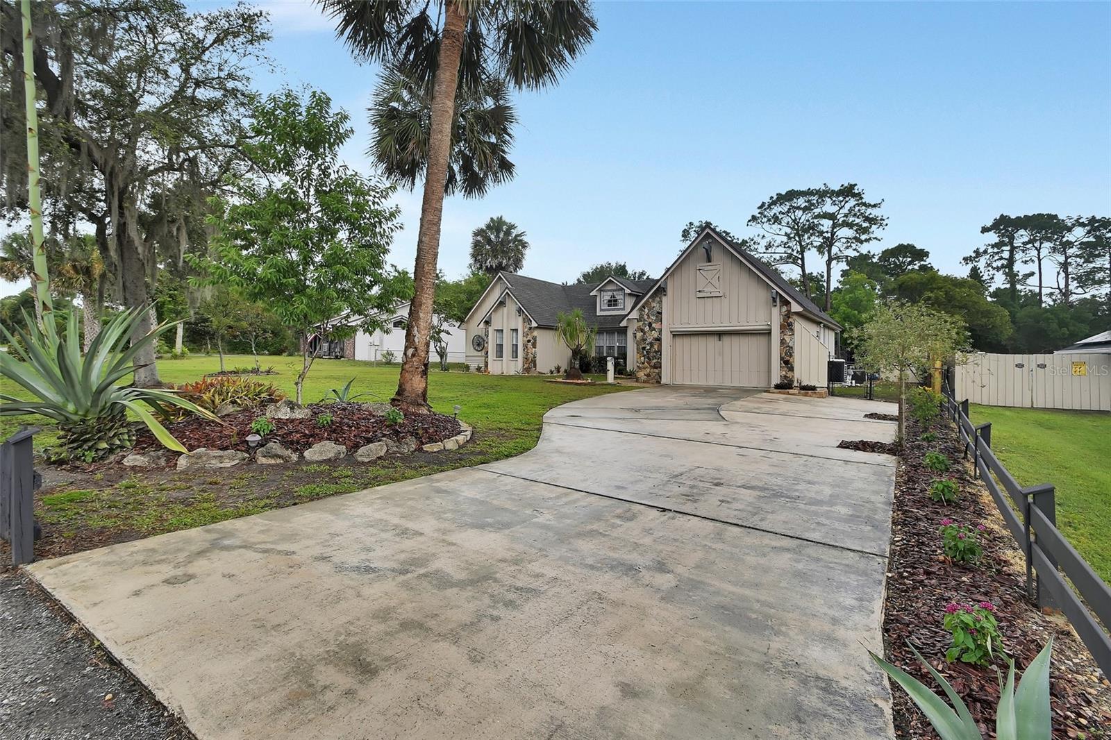 1149 COLLINS AVE, ORANGE CITY, FL, 32763