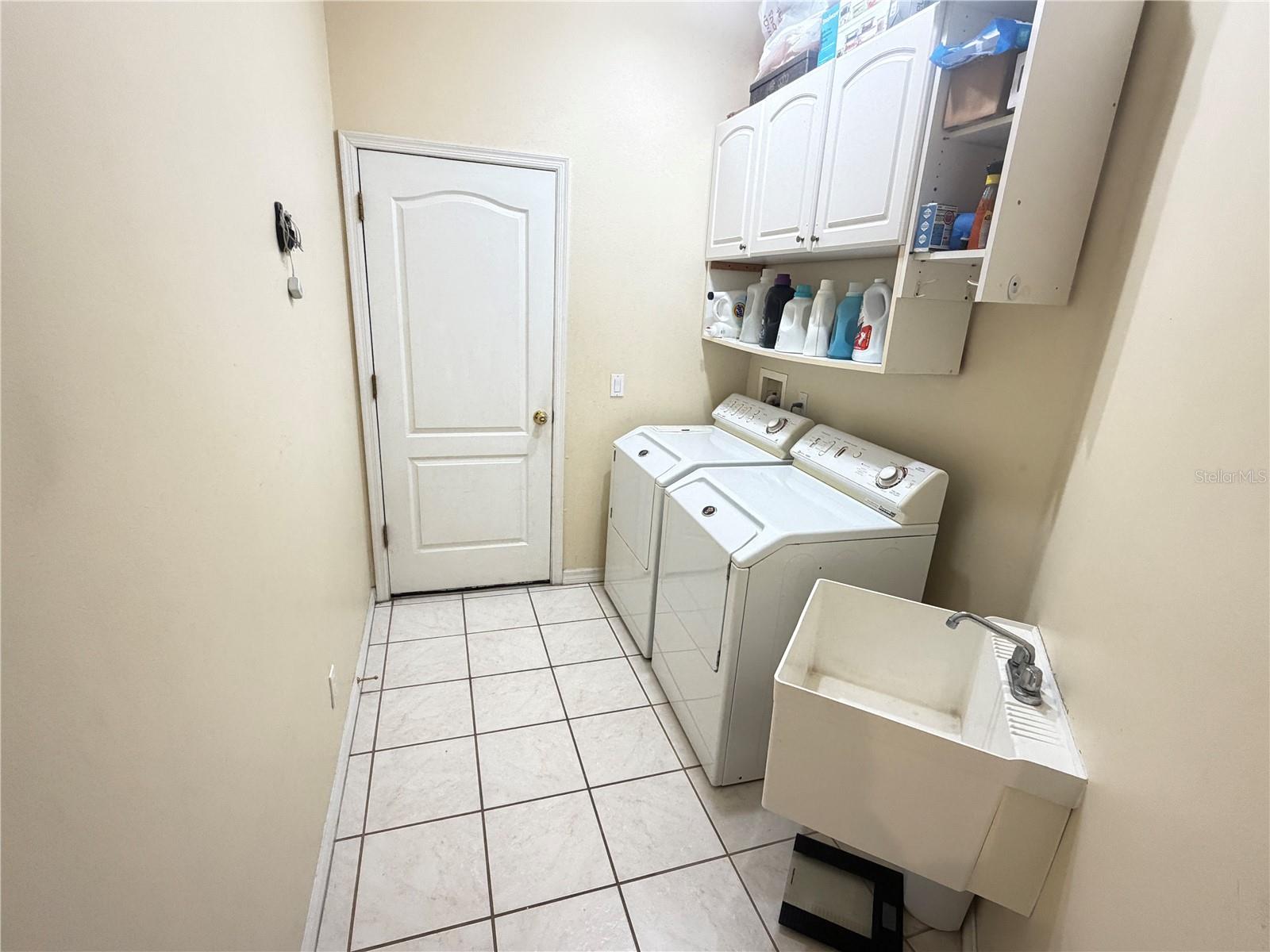 2734 WINDSORGATE LN, ORLANDO, FL, 32828