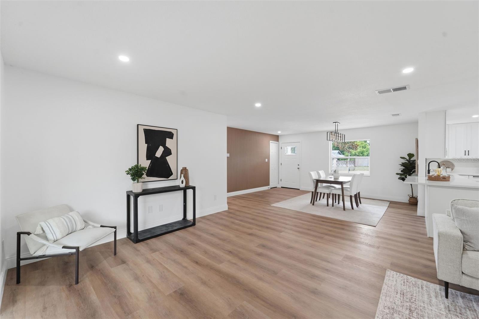 1507 YVONNE, APOPKA, FL, 32712