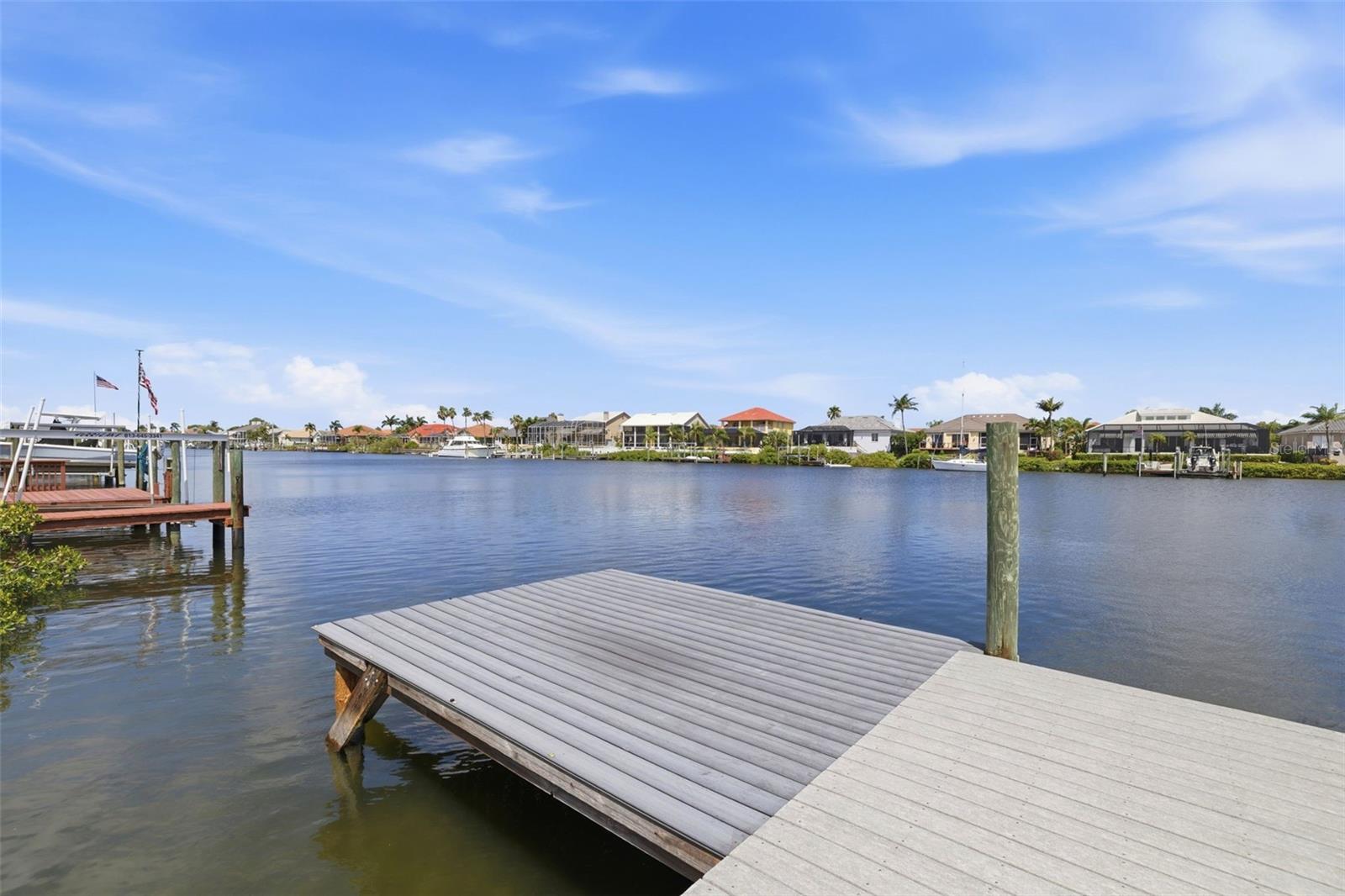 831 CHIPAWAY DR, APOLLO BEACH, FL, 33572