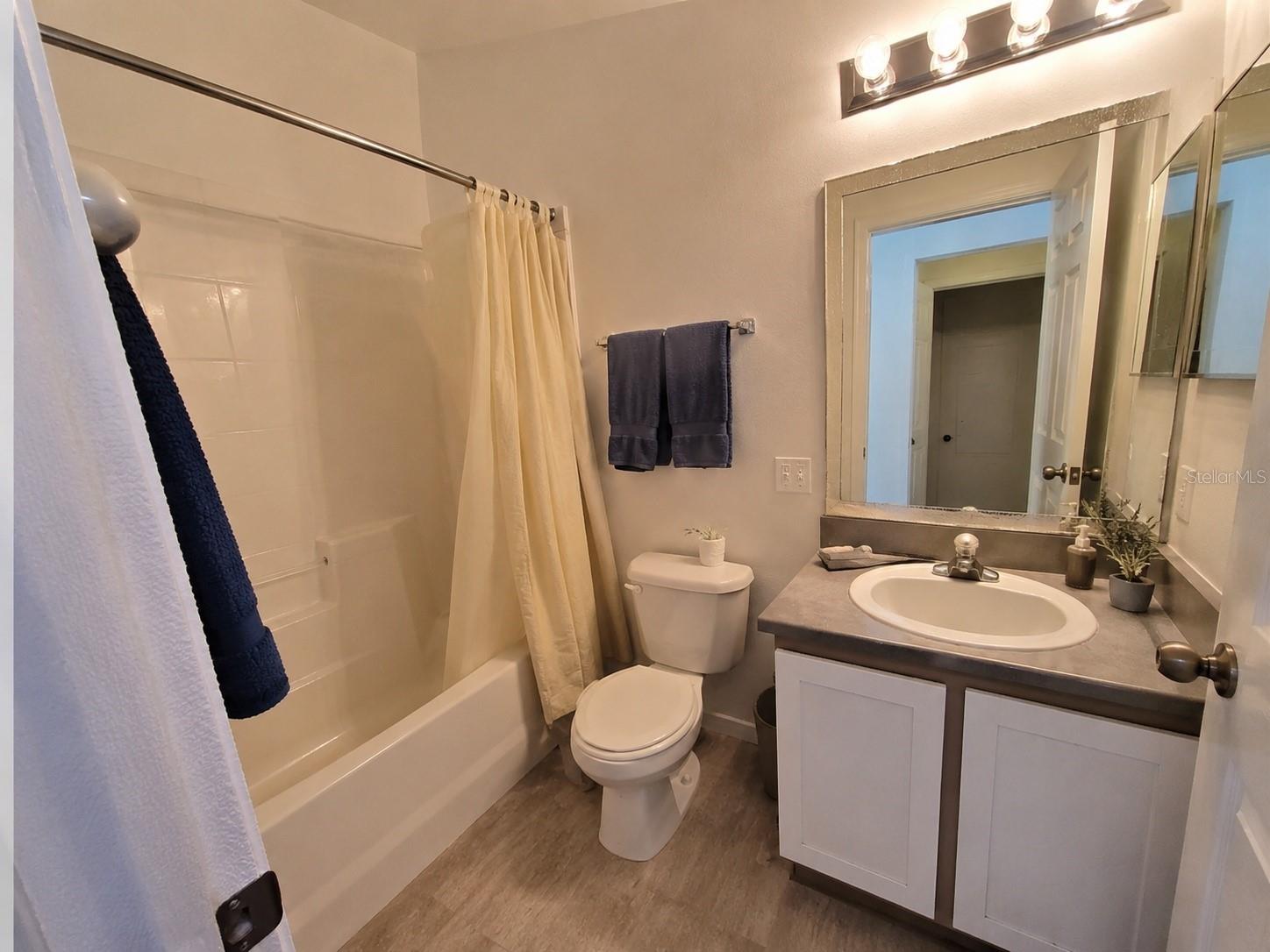944 LOCKBREEZE DR, DAVENPORT, FL, 33897
