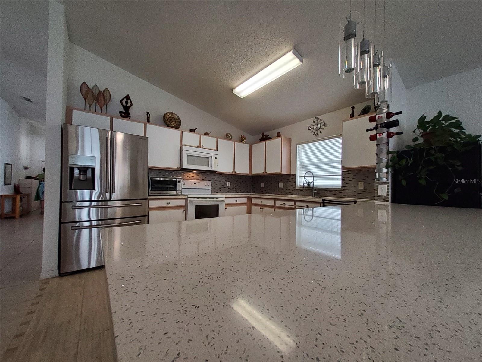 944 LOCKBREEZE DR, DAVENPORT, FL, 33897
