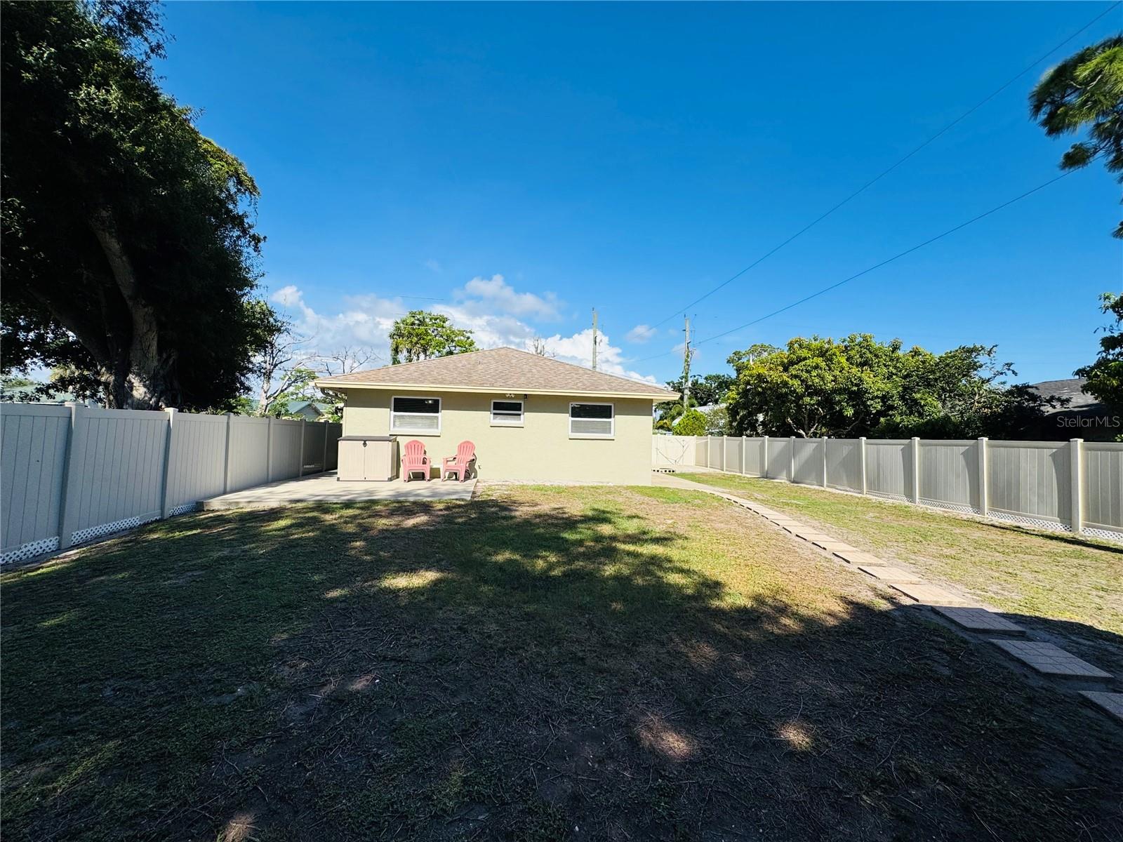 998 PONDER AVE, SARASOTA, FL, 34232