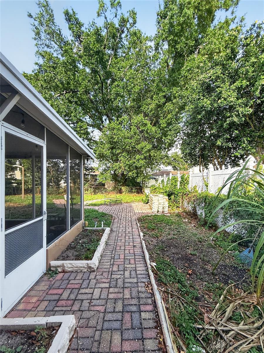 305 N GLEN AVE, TAMPA, FL, 33609