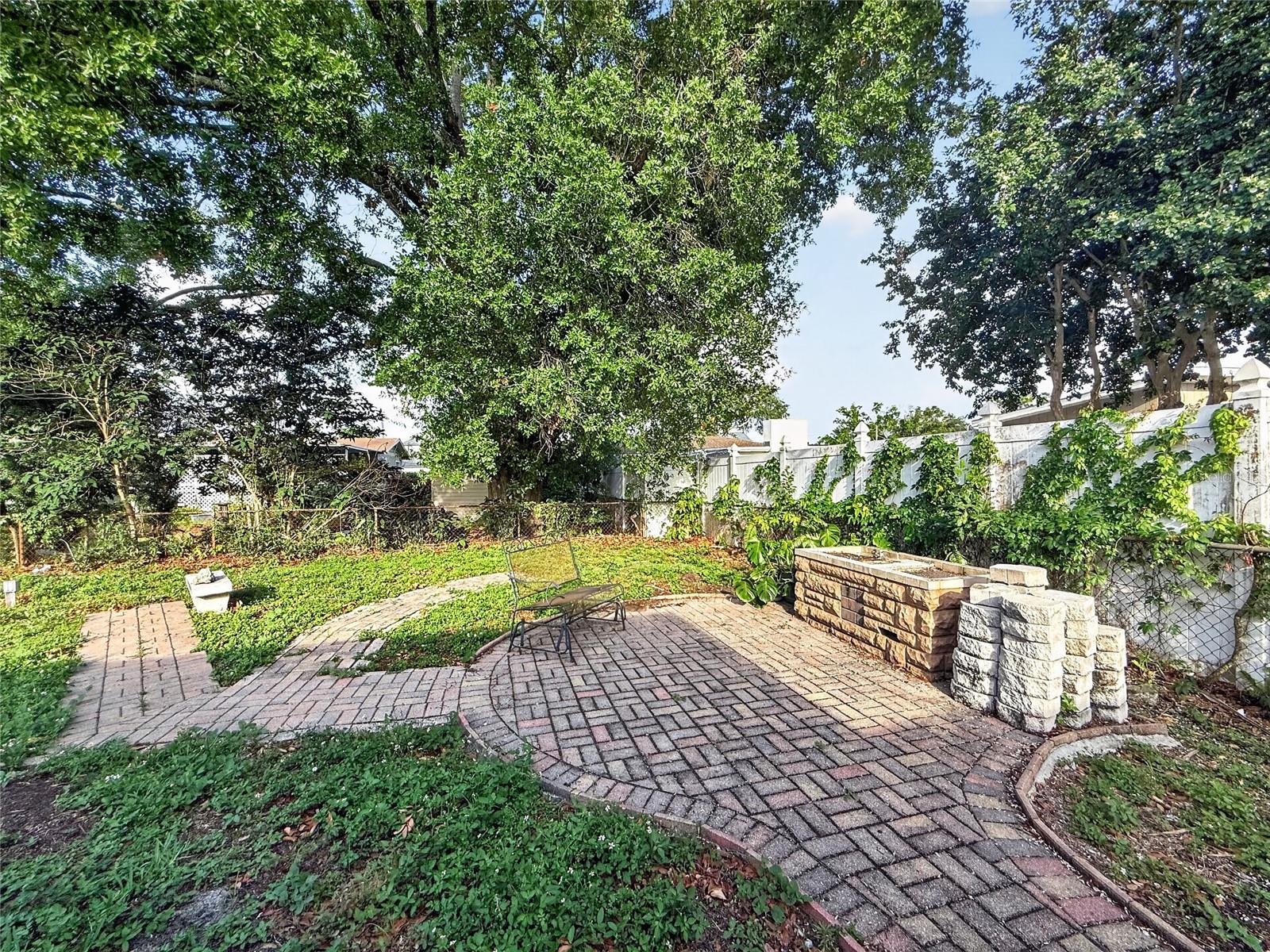 305 N GLEN AVE, TAMPA, FL, 33609