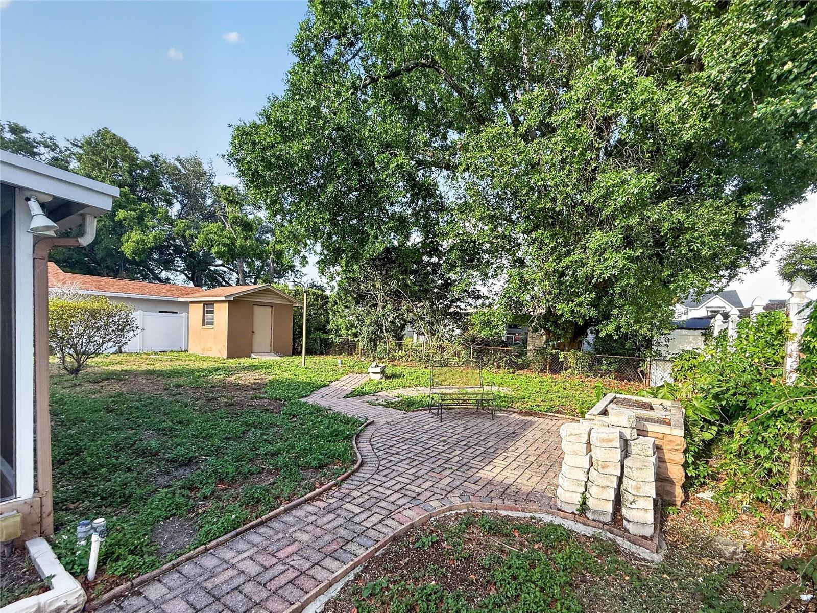 305 N GLEN AVE, TAMPA, FL, 33609