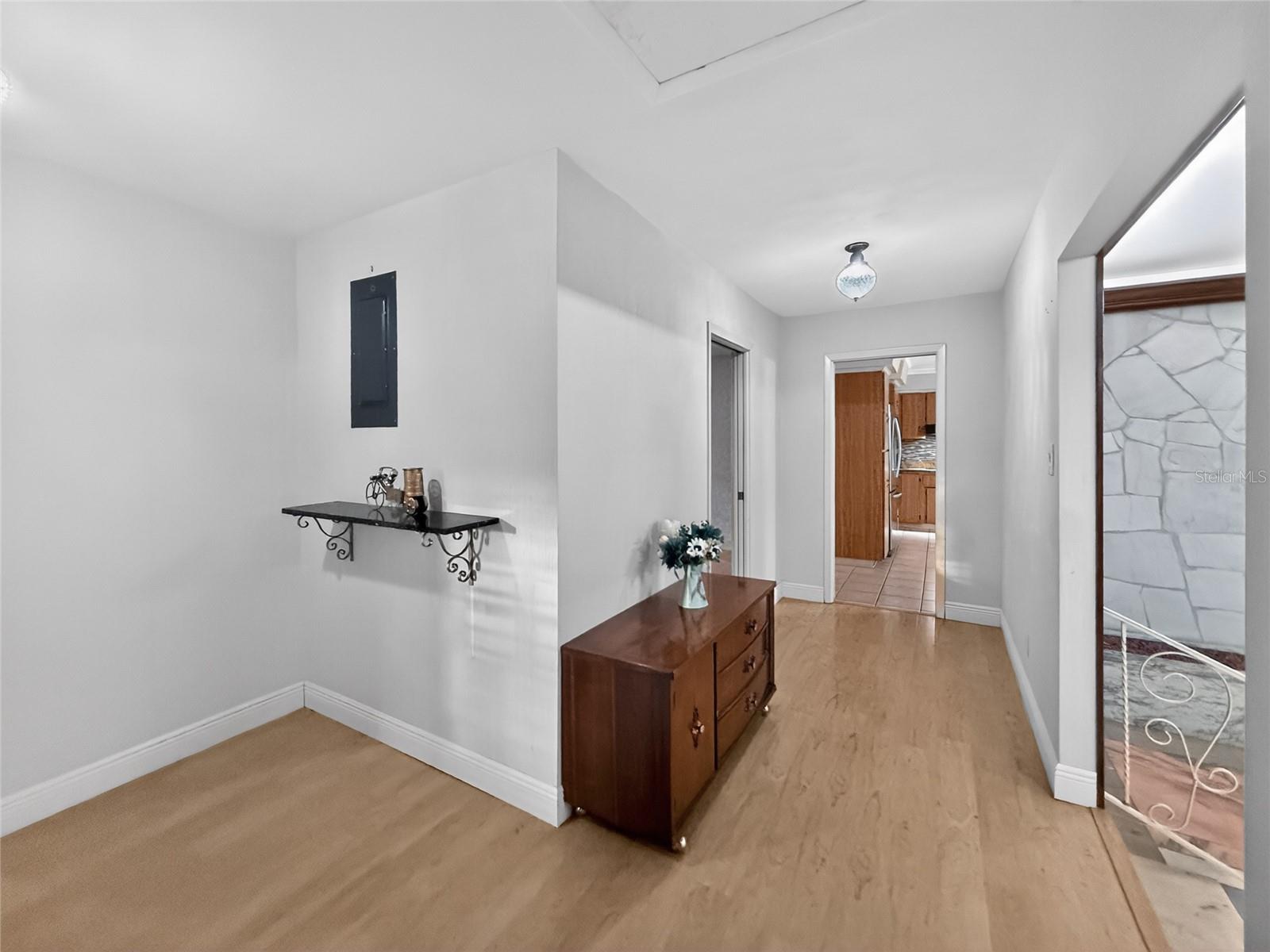 305 N GLEN AVE, TAMPA, FL, 33609