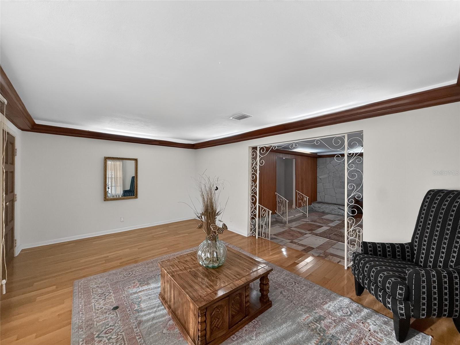 305 N GLEN AVE, TAMPA, FL, 33609