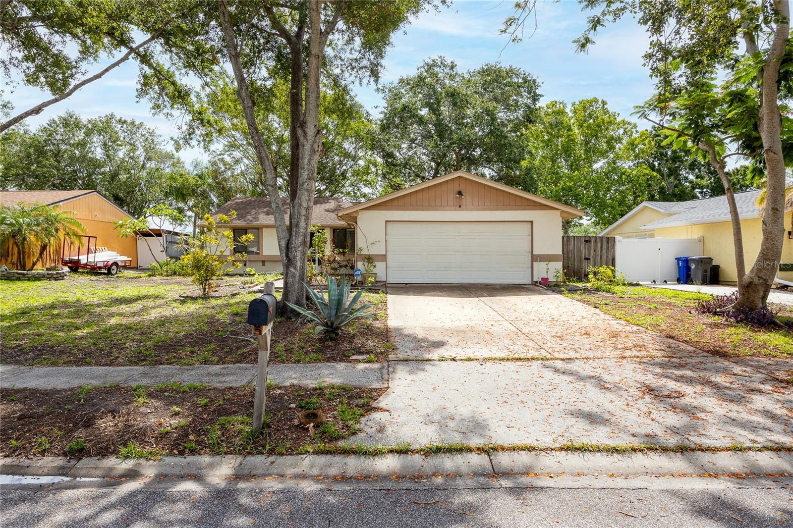 627 TIMBER BAY CIR W, OLDSMAR, FL, 34677