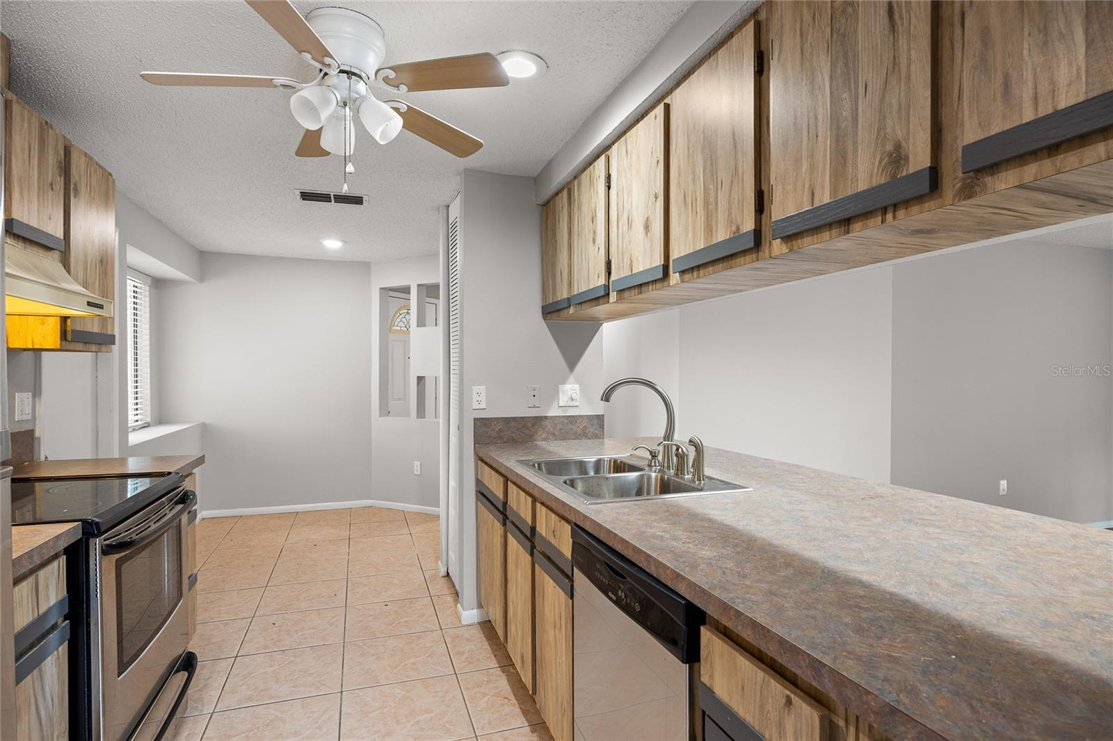 627 TIMBER BAY CIR W, OLDSMAR, FL, 34677