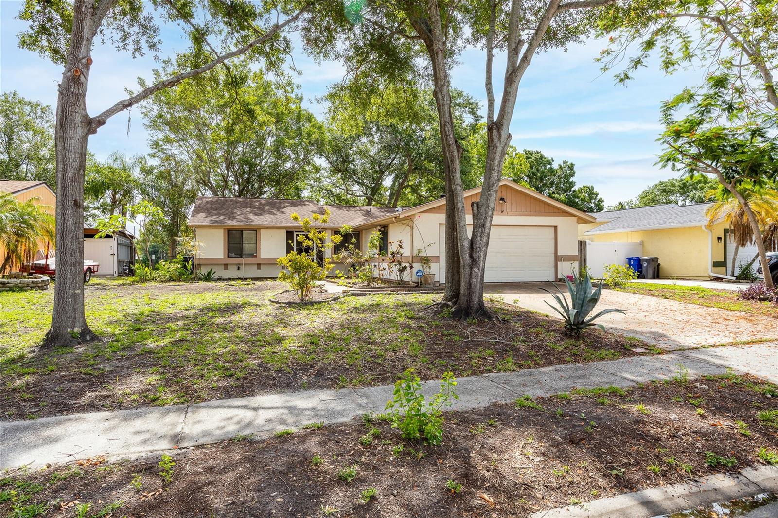627 TIMBER BAY CIR W, OLDSMAR, FL, 34677