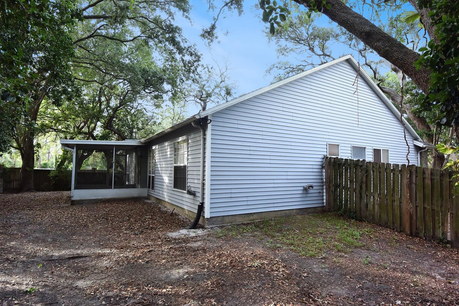 1672 COUNTRYWOOD ST, TARPON SPRINGS, FL, 34689