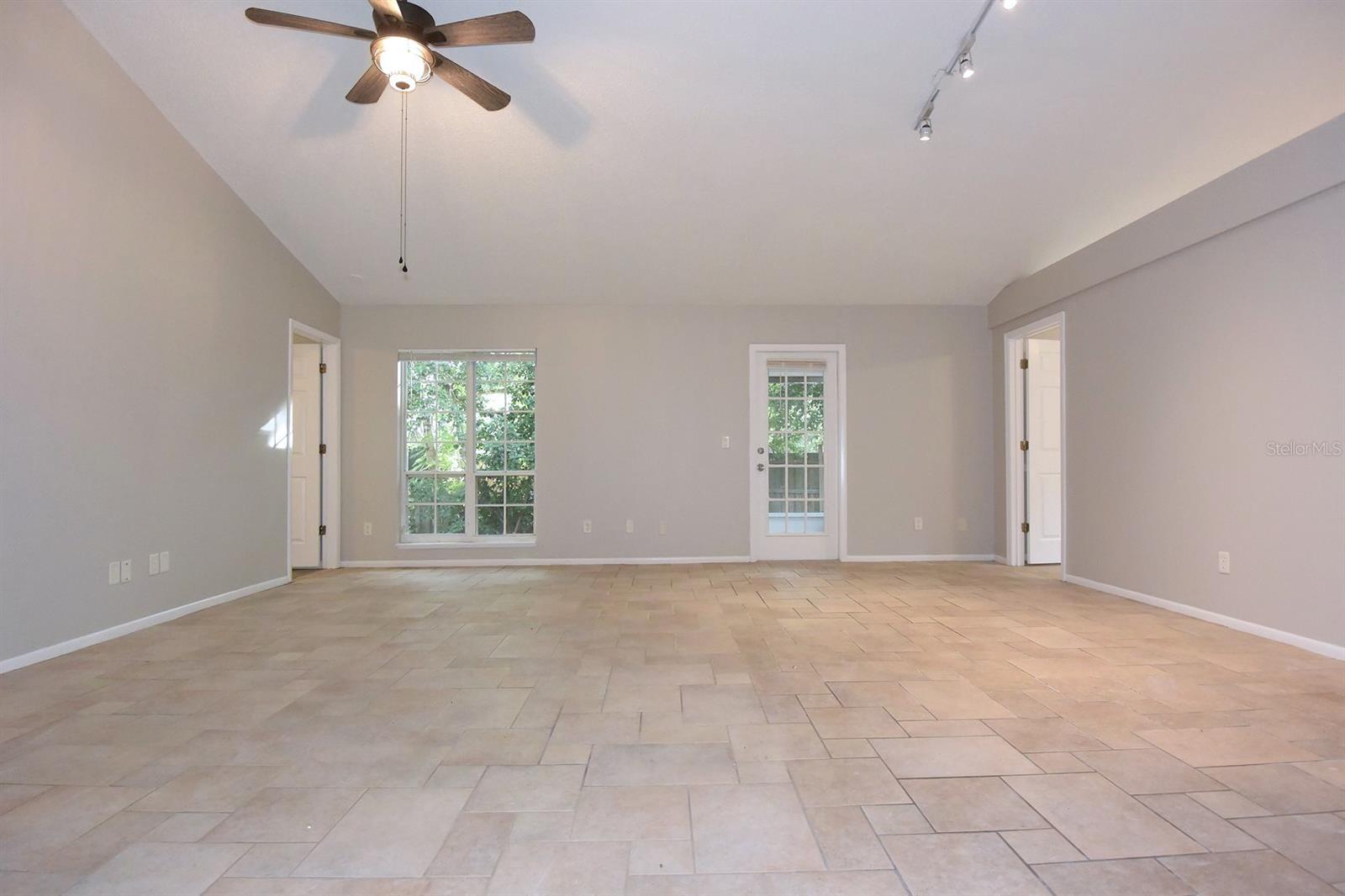 1672 COUNTRYWOOD ST, TARPON SPRINGS, FL, 34689