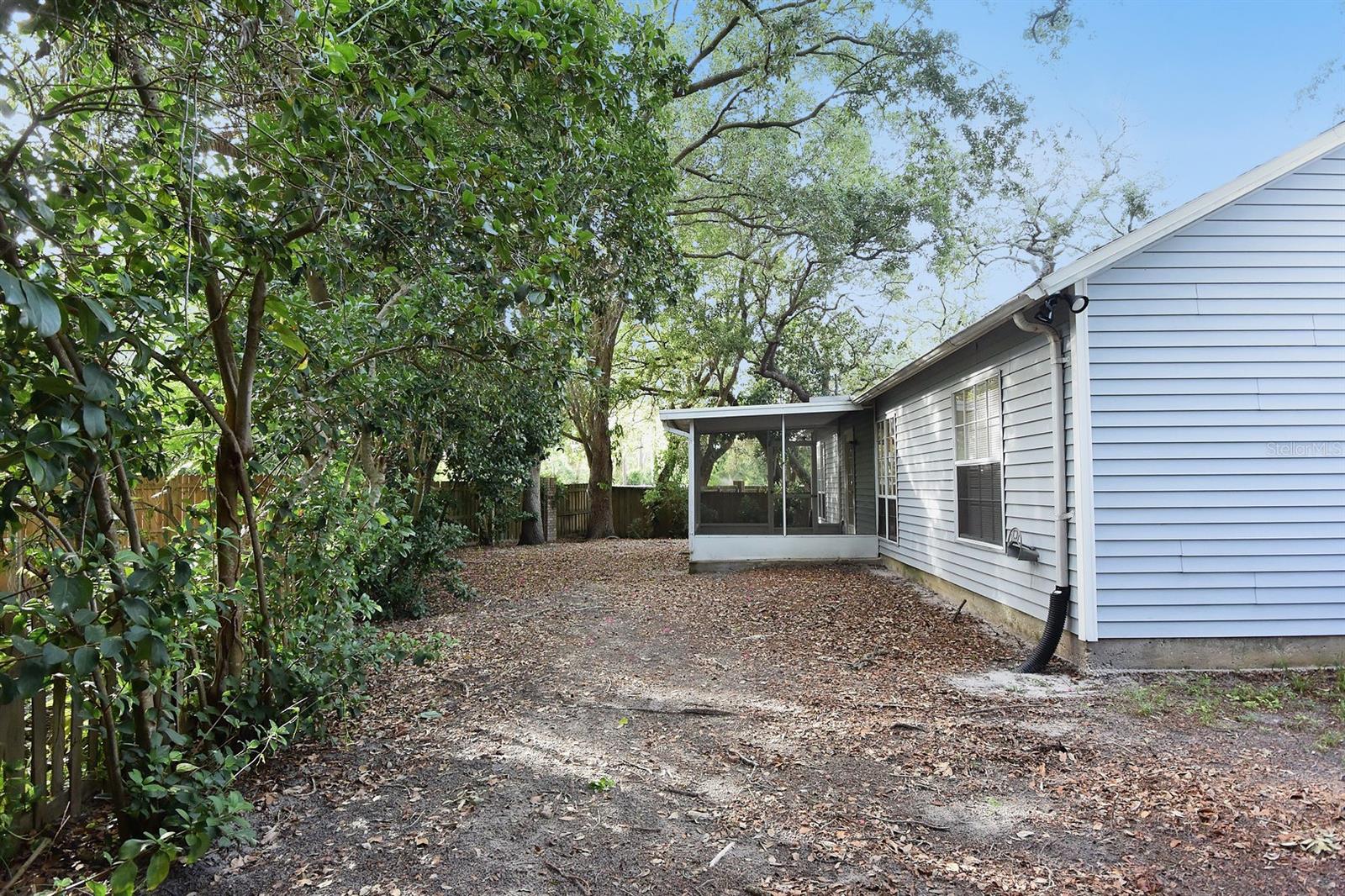 1672 COUNTRYWOOD ST, TARPON SPRINGS, FL, 34689