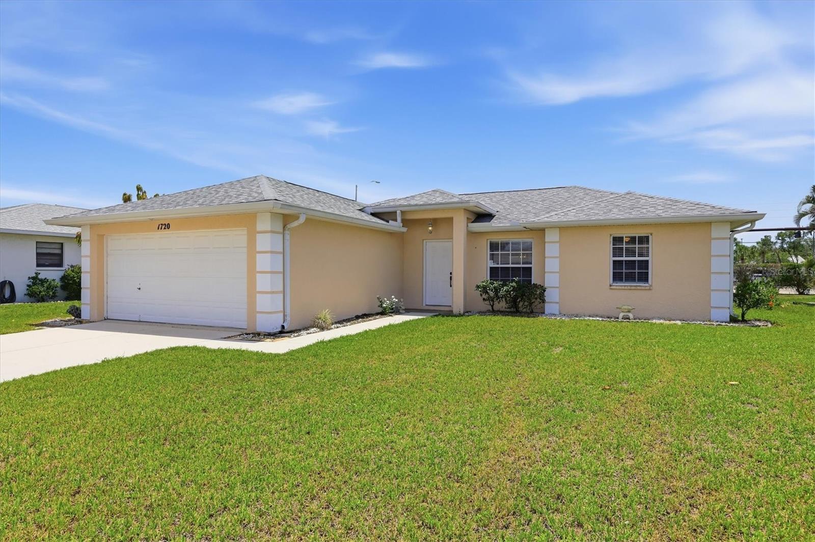 1720 COUNTRY MEADOWS DR, SARASOTA, FL, 34235