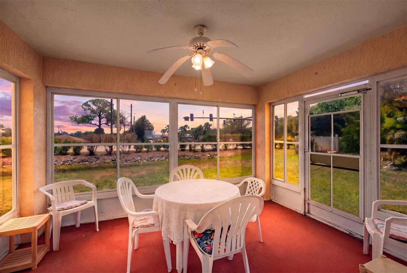 1720 COUNTRY MEADOWS DR, SARASOTA, FL, 34235