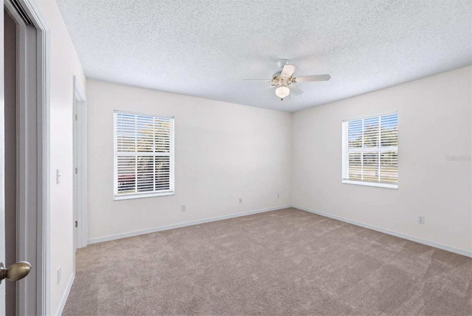 1720 COUNTRY MEADOWS DR, SARASOTA, FL, 34235
