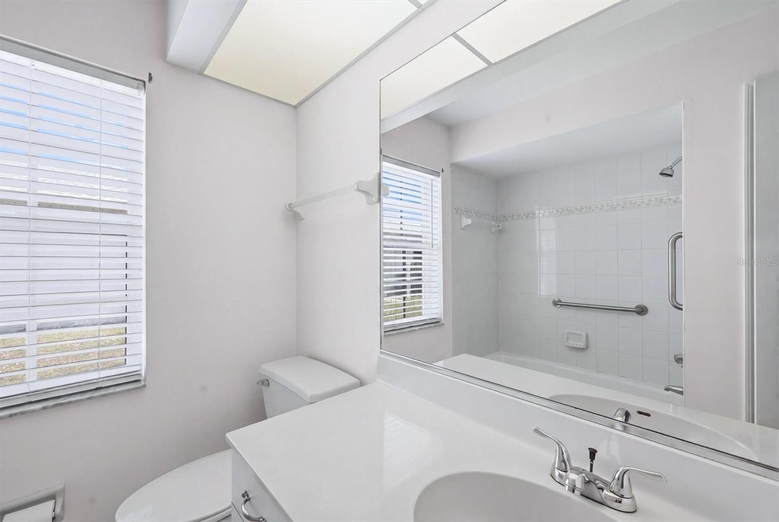 1720 COUNTRY MEADOWS DR, SARASOTA, FL, 34235