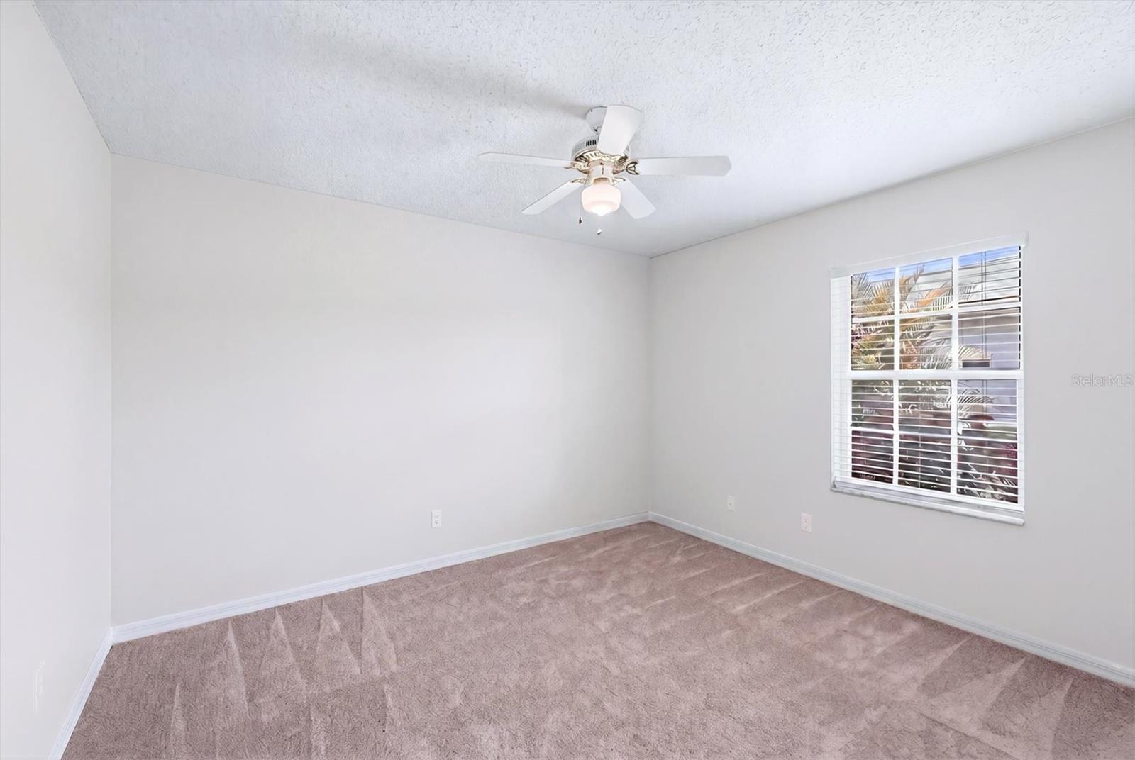 1720 COUNTRY MEADOWS DR, SARASOTA, FL, 34235