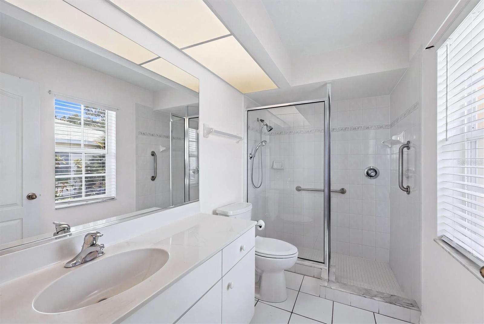 1720 COUNTRY MEADOWS DR, SARASOTA, FL, 34235