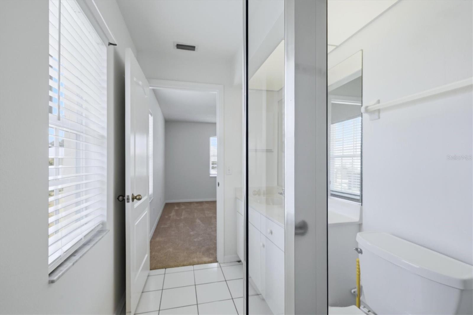 1720 COUNTRY MEADOWS DR, SARASOTA, FL, 34235