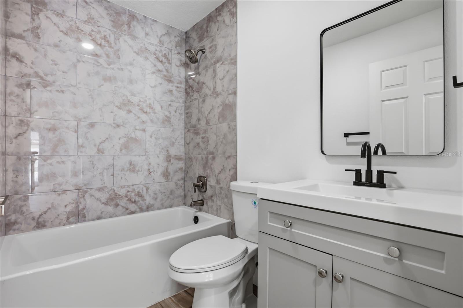 2280 DUMAS DR, DELTONA, FL, 32738