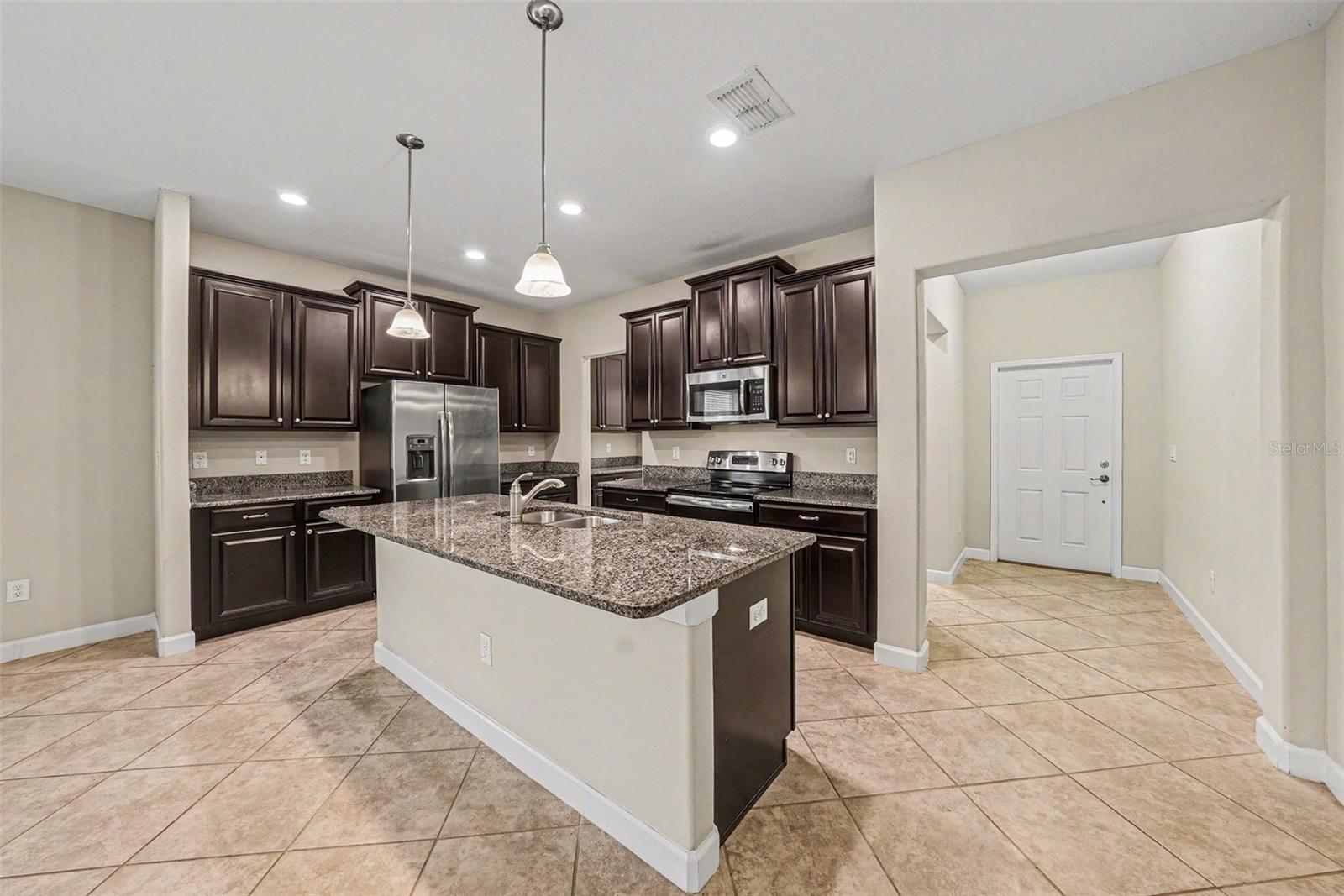 11809 TWILIGHT DARNER PL, LITHIA, FL, 33547